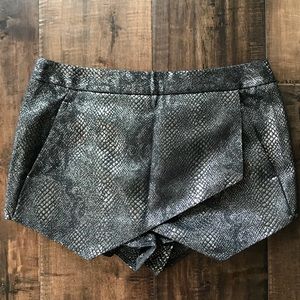 Express black printed shorts